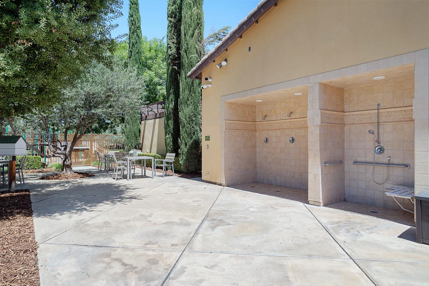 4230 Prescott Ln, Clovis, CA 93619