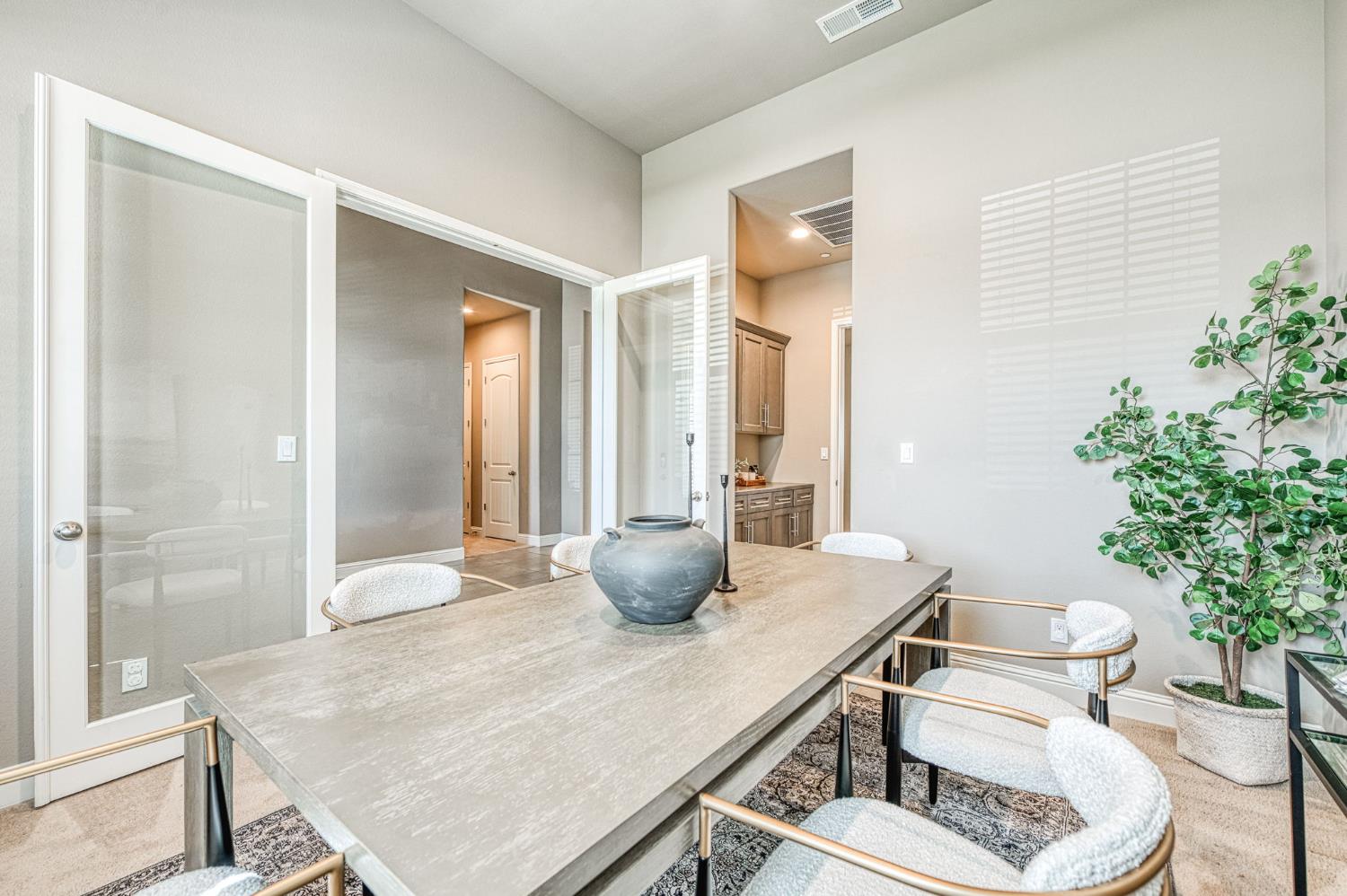 89 Polson Ave, Clovis, CA 93612