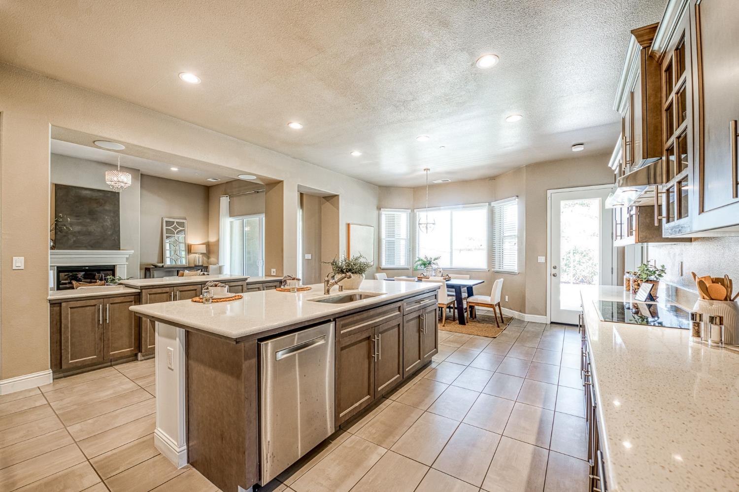 89 Polson Ave, Clovis, CA 93612