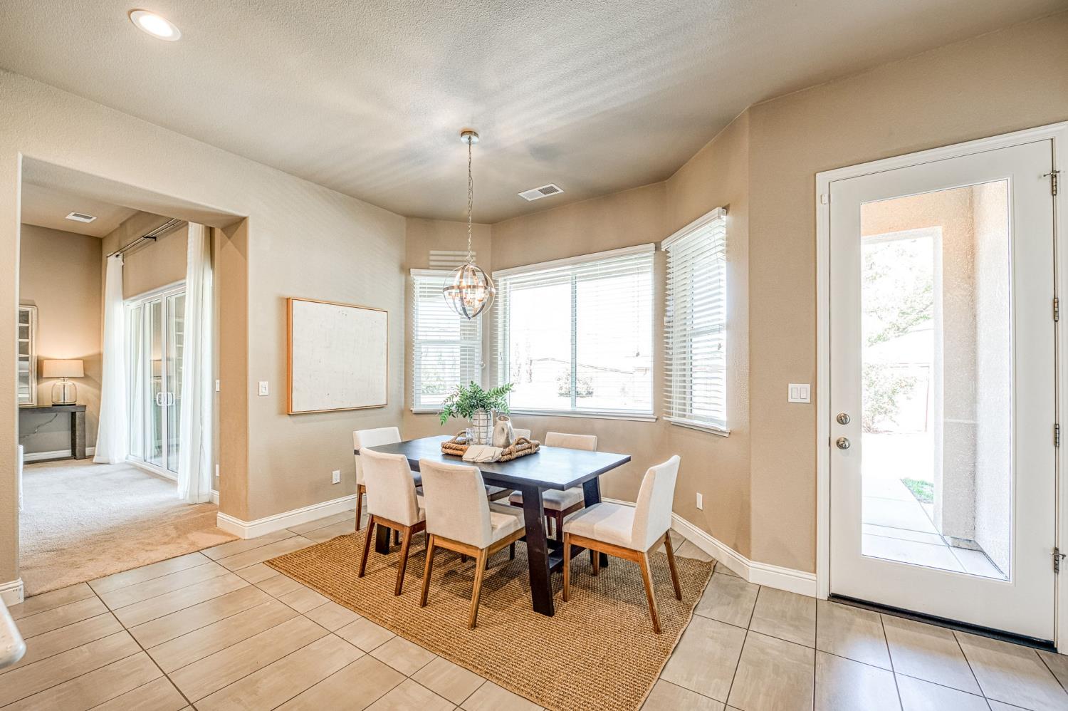 89 Polson Ave, Clovis, CA 93612
