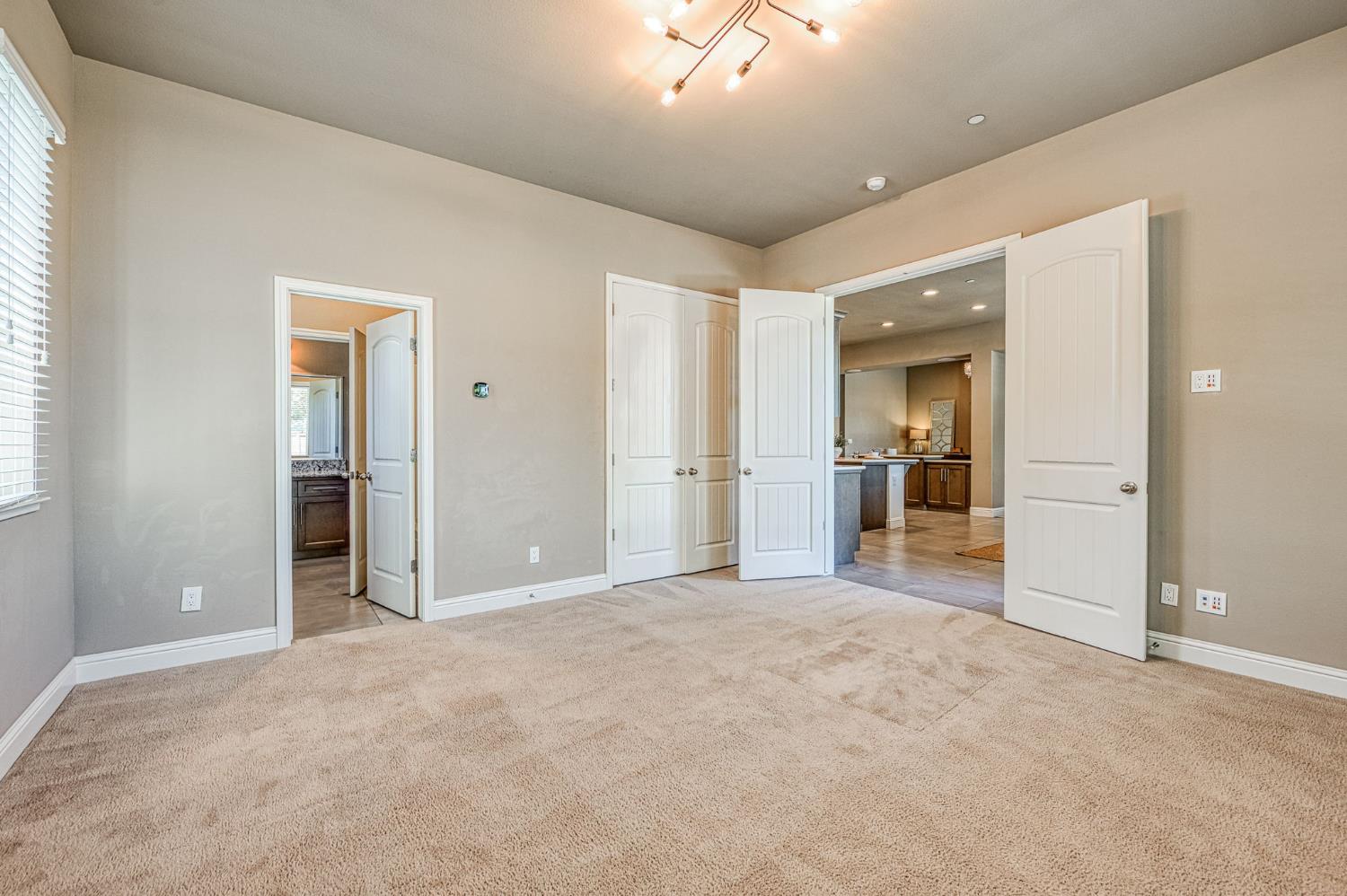 89 Polson Ave, Clovis, CA 93612