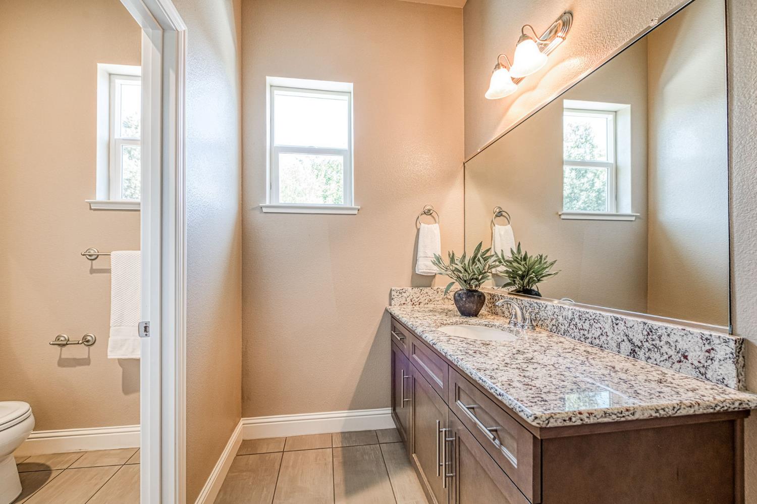 89 Polson Ave, Clovis, CA 93612