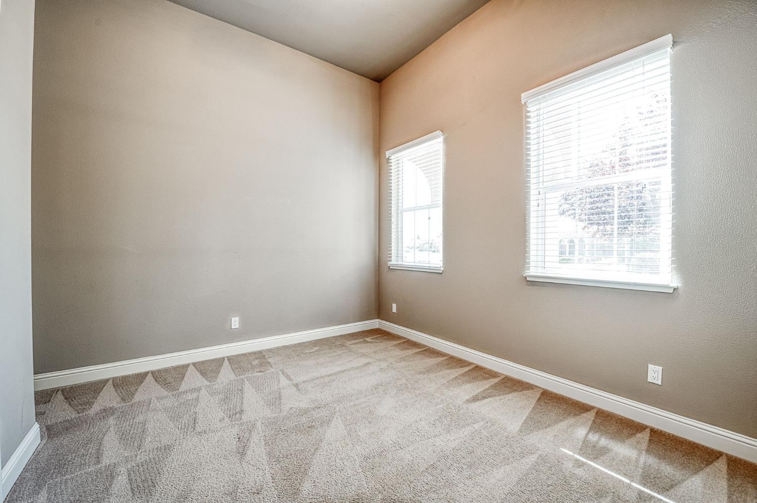 89 Polson Ave, Clovis, CA 93612