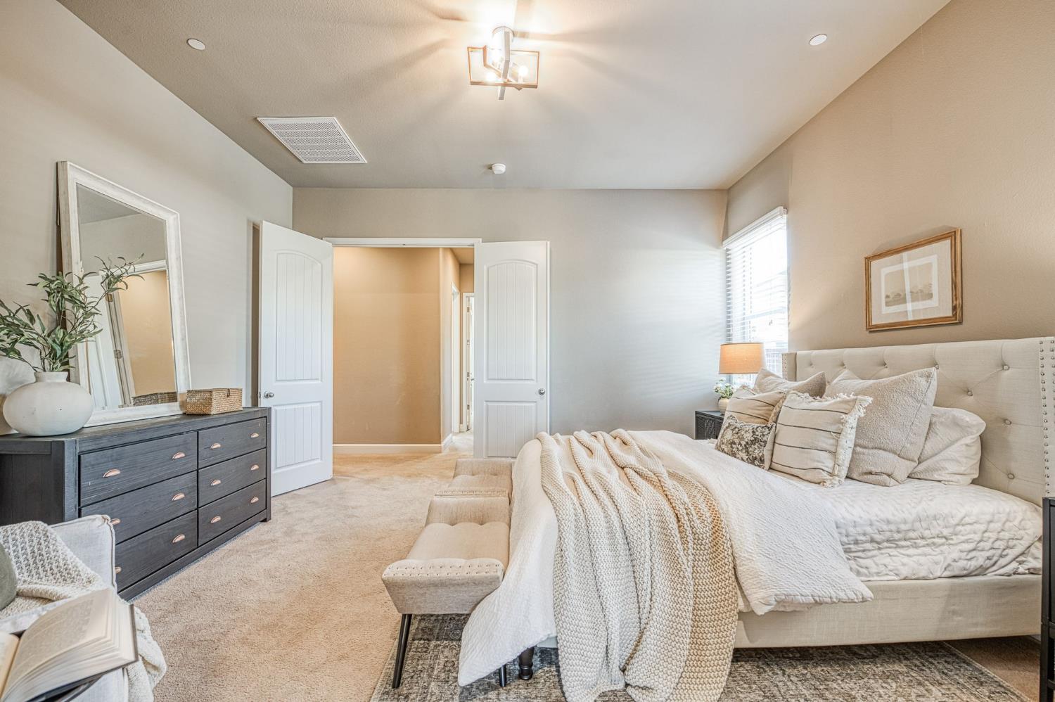 89 Polson Ave, Clovis, CA 93612