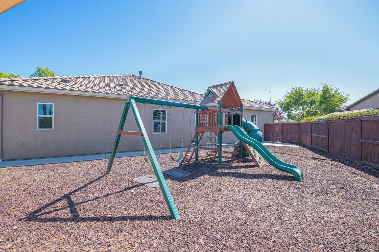 89 Polson Ave, Clovis, CA 93612