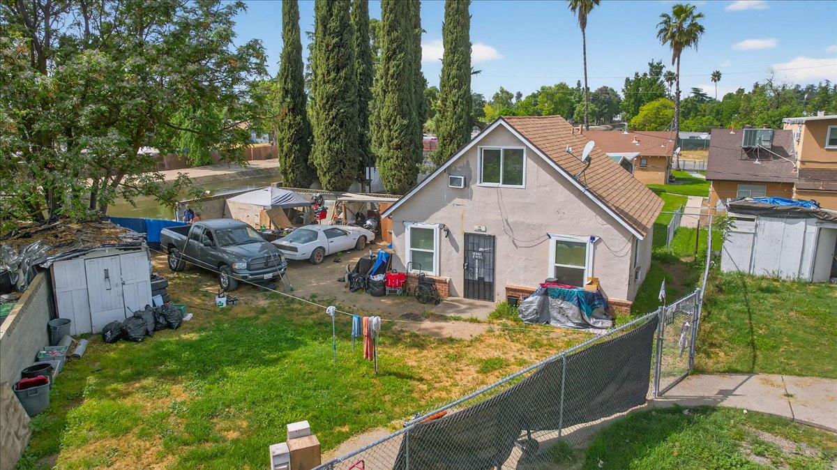 1328 1330 E Fedora Ave, Fresno, CA 93704
