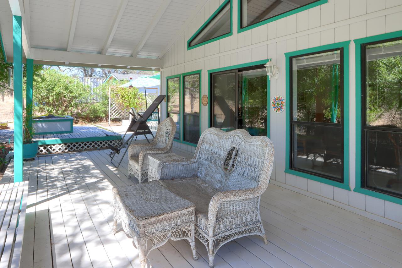42593 John Muir Dr, Coarsegold, CA 93614