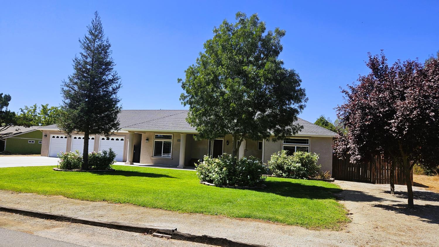12628 Fernwood Dr, Madera, CA 93636