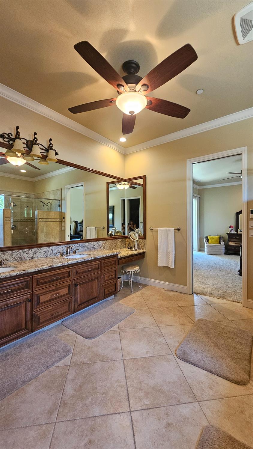 12628 Fernwood Dr, Madera, CA 93636