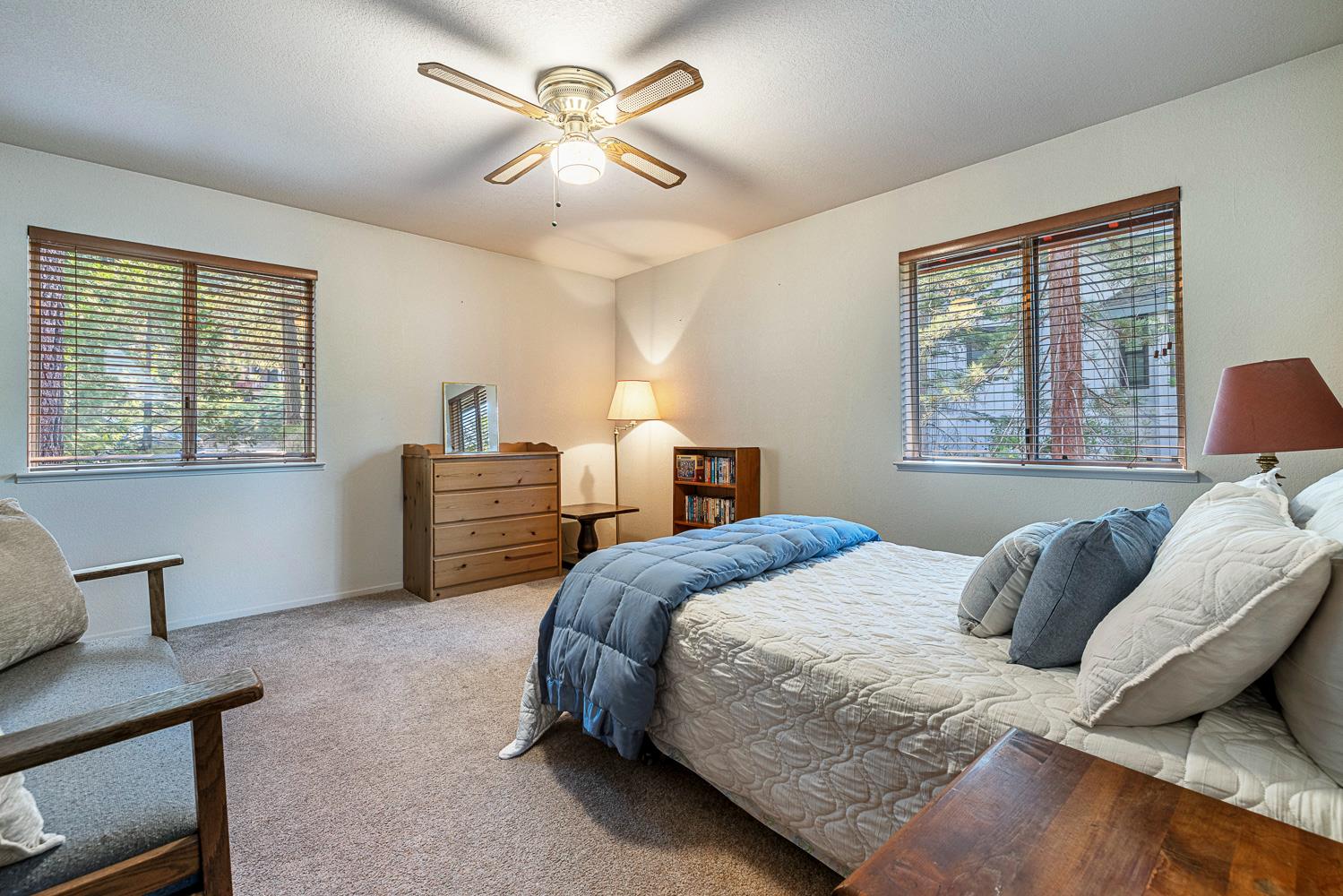 40905 Woodridge Rd, Shaver Lake, CA 93664