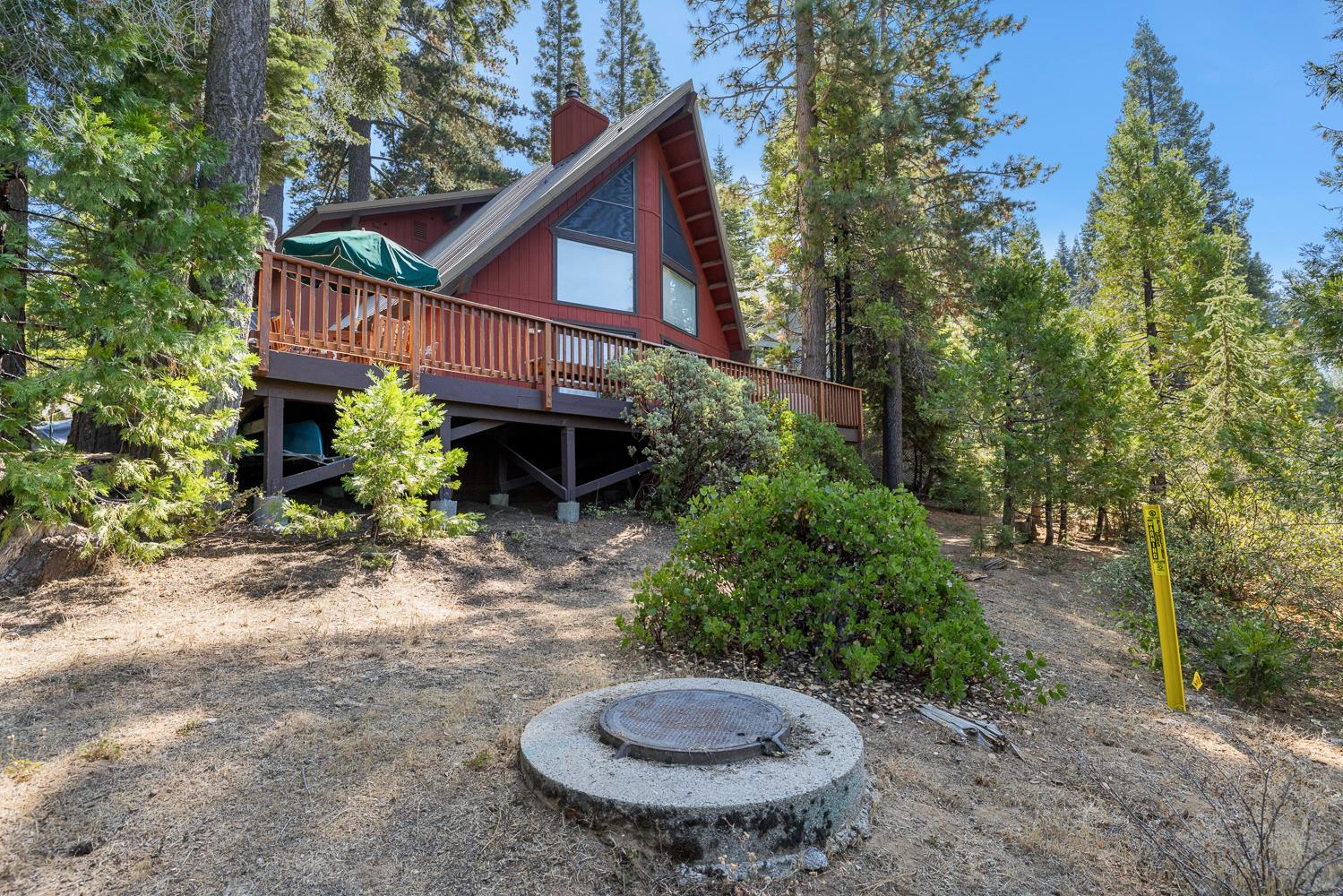 40905 Woodridge Rd, Shaver Lake, CA 93664