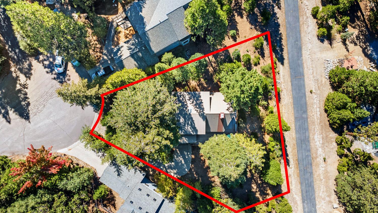 40905 Woodridge Rd, Shaver Lake, CA 93664