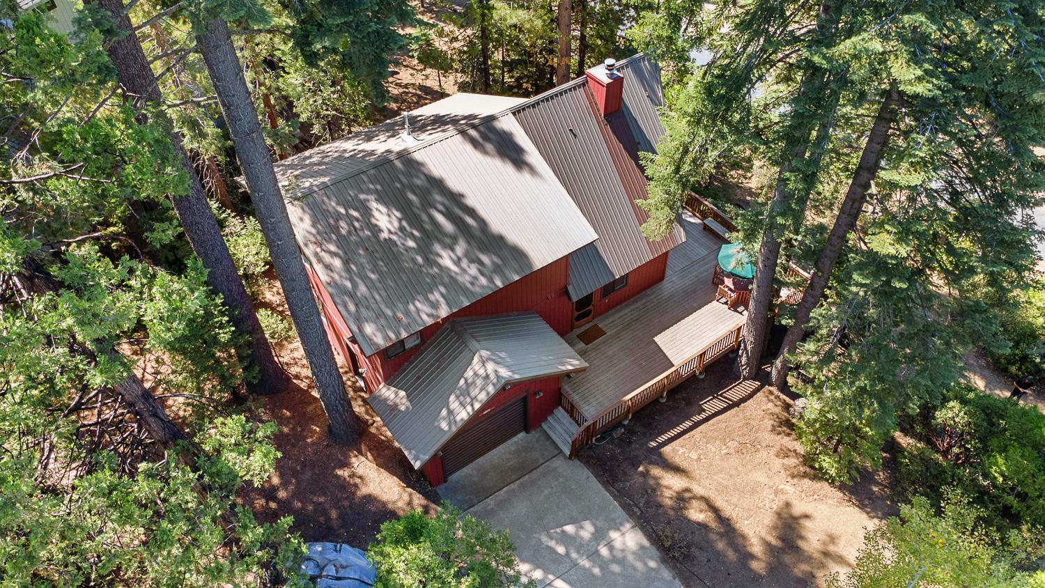 40905 Woodridge Rd, Shaver Lake, CA 93664