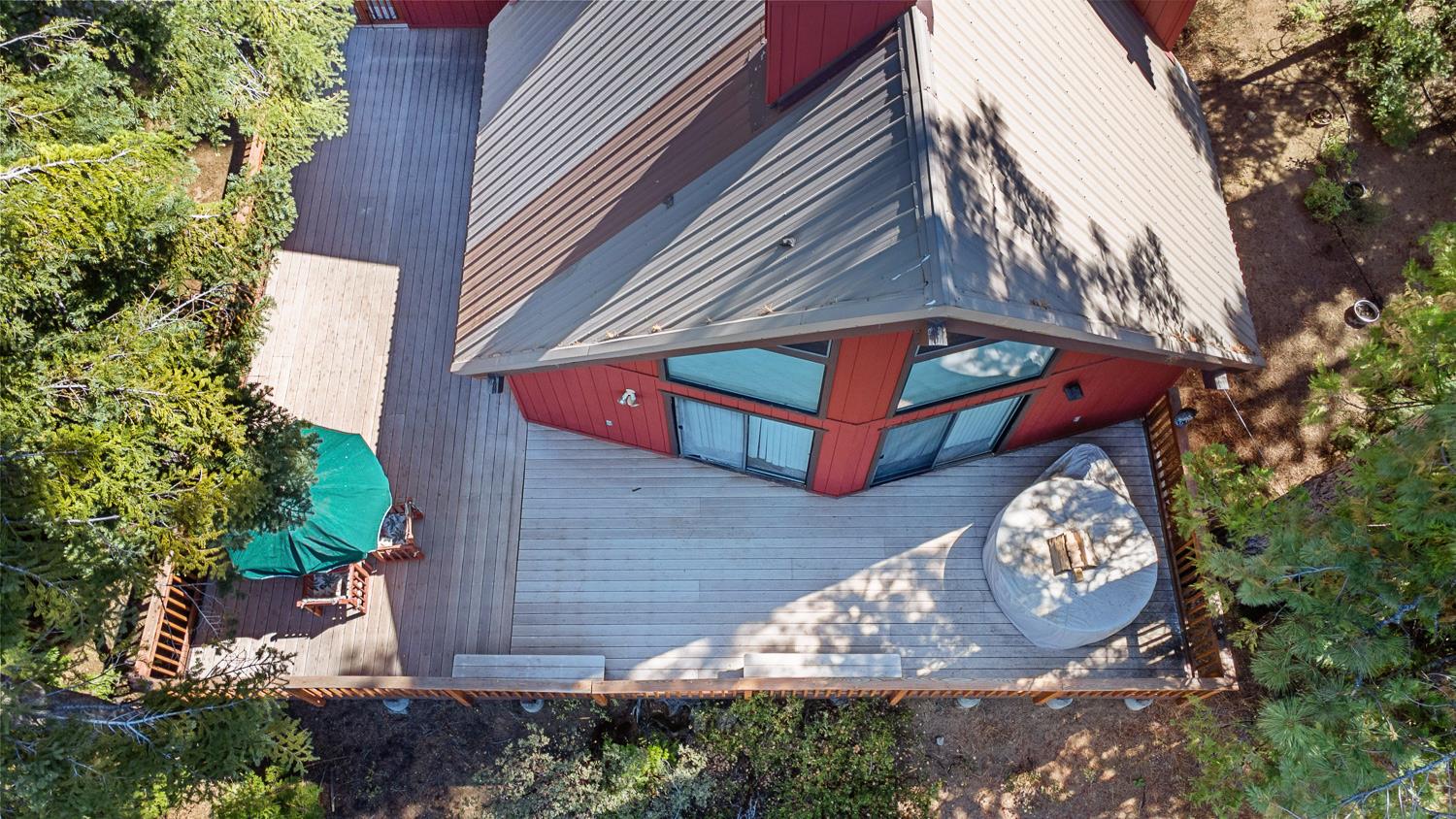 40905 Woodridge Rd, Shaver Lake, CA 93664
