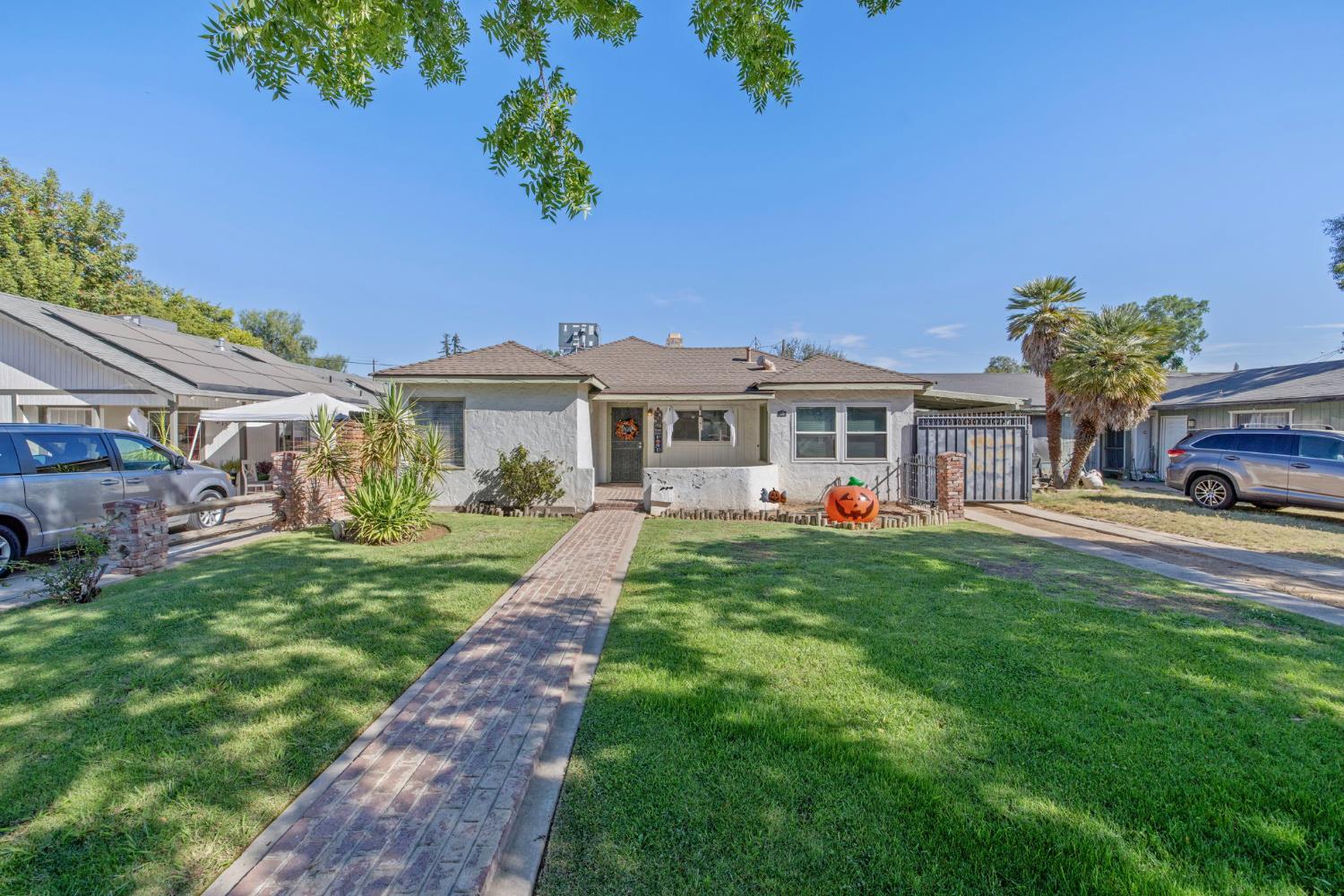 329 E Fedora Ave, Fresno, CA 93704