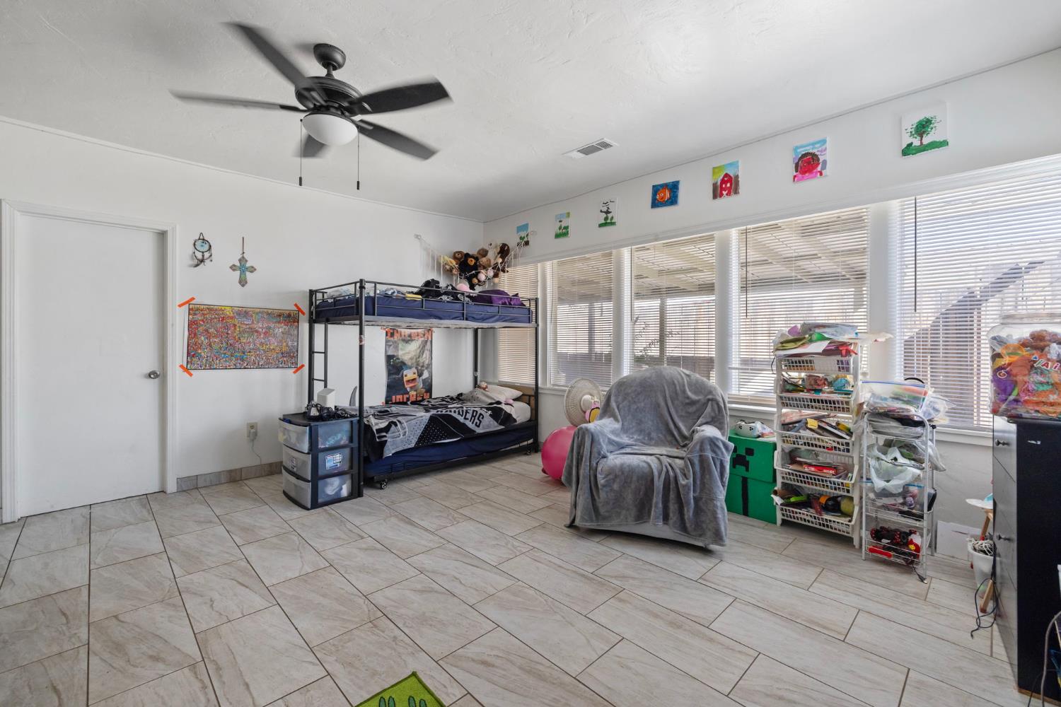 329 E Fedora Ave, Fresno, CA 93704