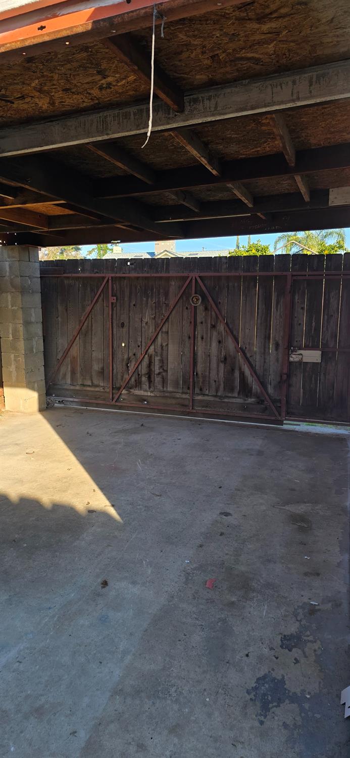 329 E Fedora Ave, Fresno, CA 93704