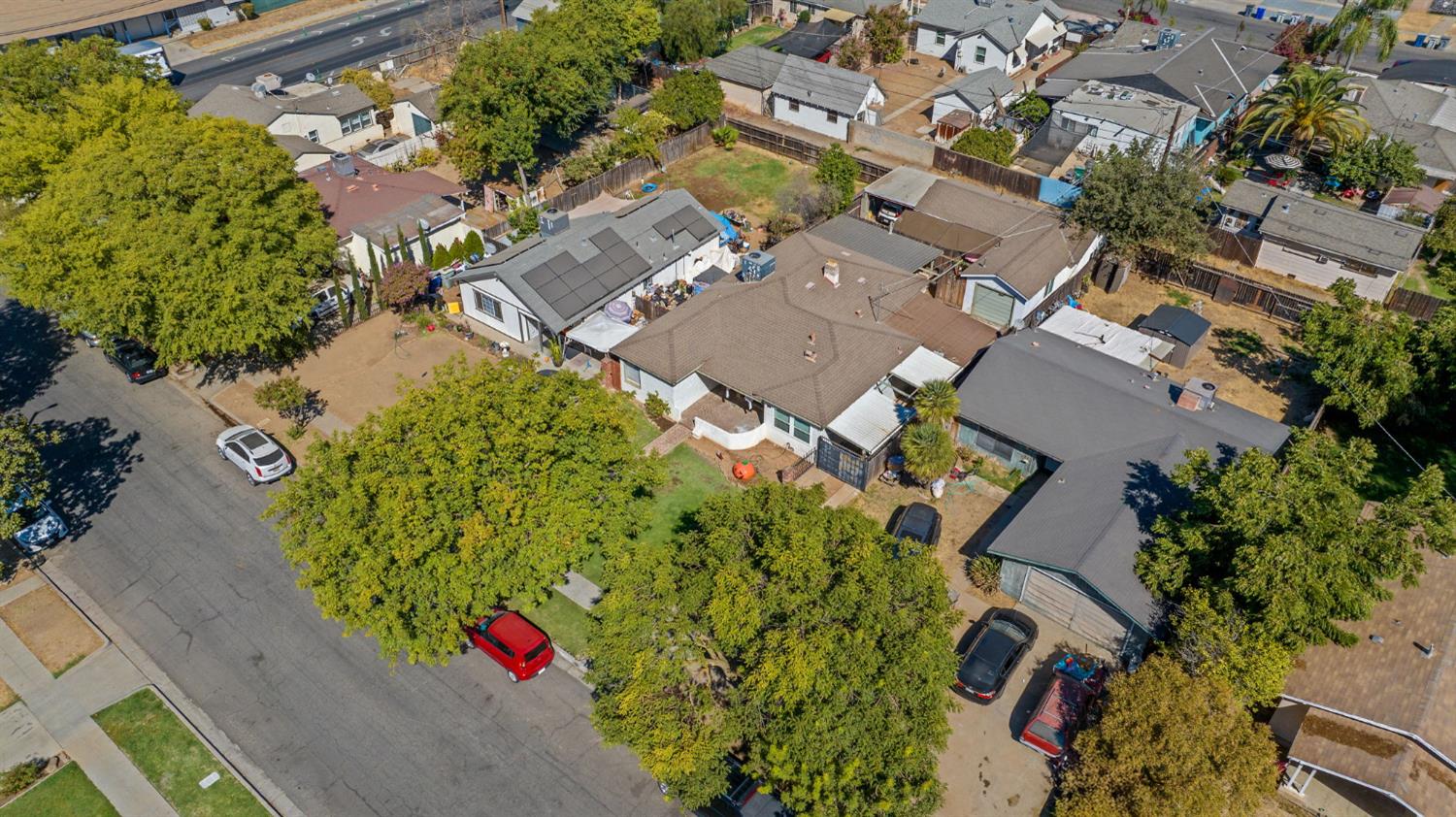 329 E Fedora Ave, Fresno, CA 93704
