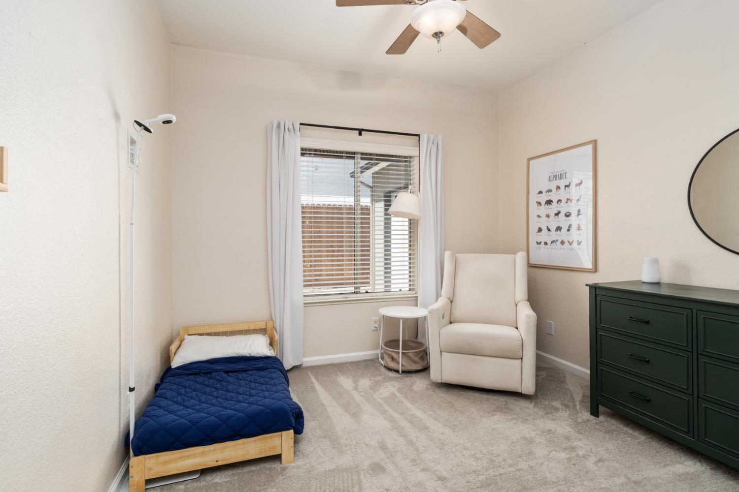 240 W Loyola Ave, Clovis, CA 93619