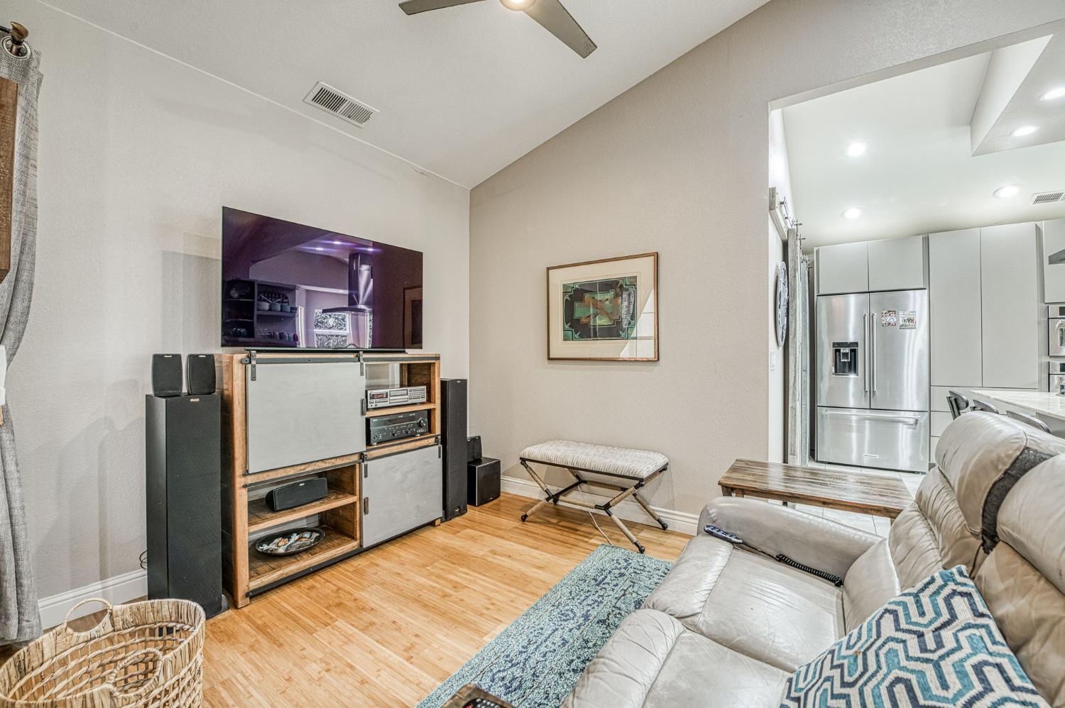 4267 W Menlo Ave, Fresno, CA 93722