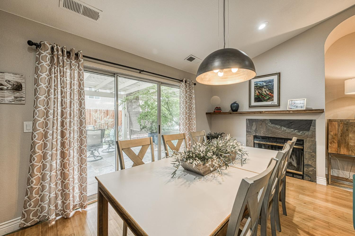 4267 W Menlo Ave, Fresno, CA 93722