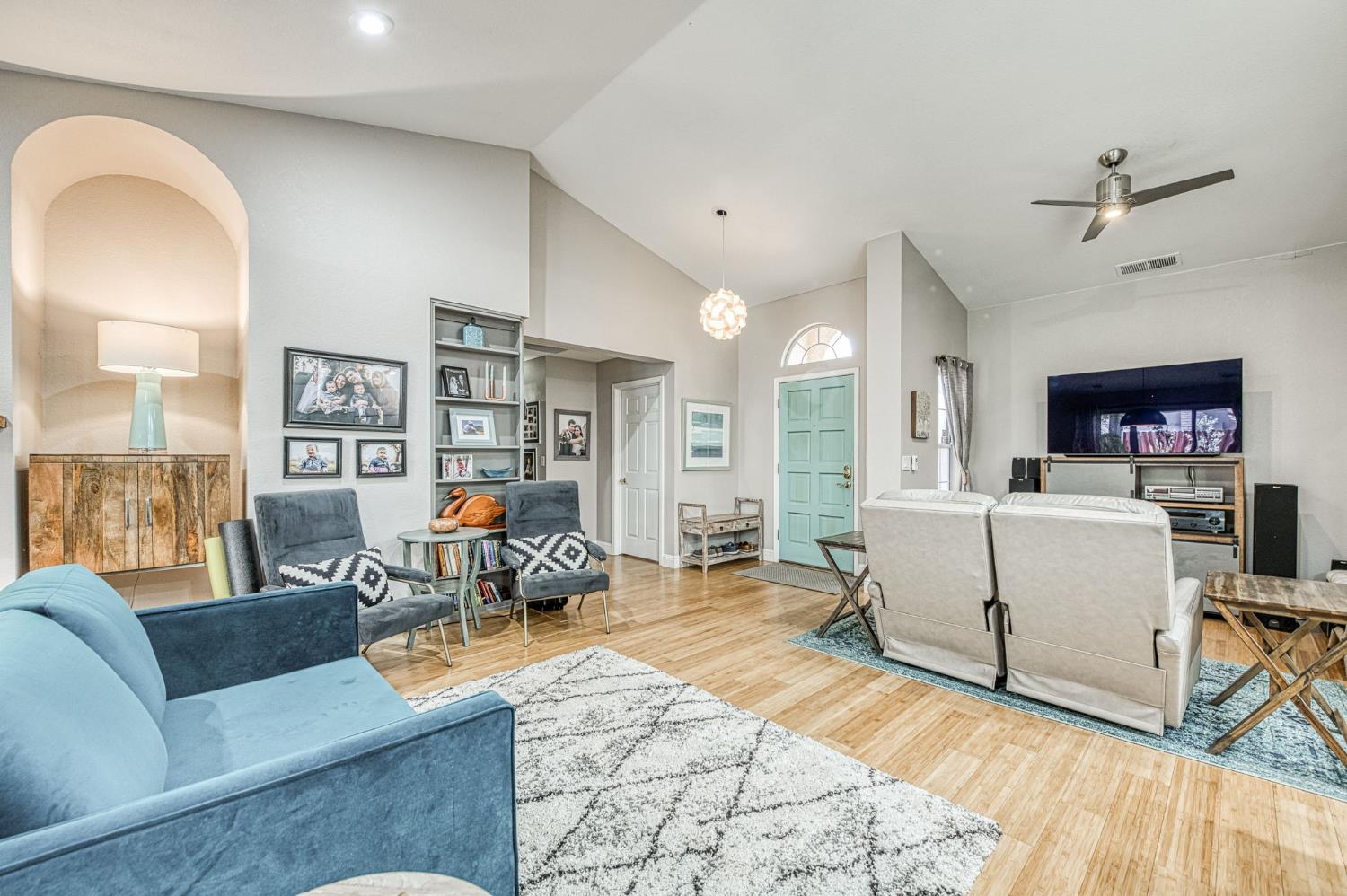 4267 W Menlo Ave, Fresno, CA 93722