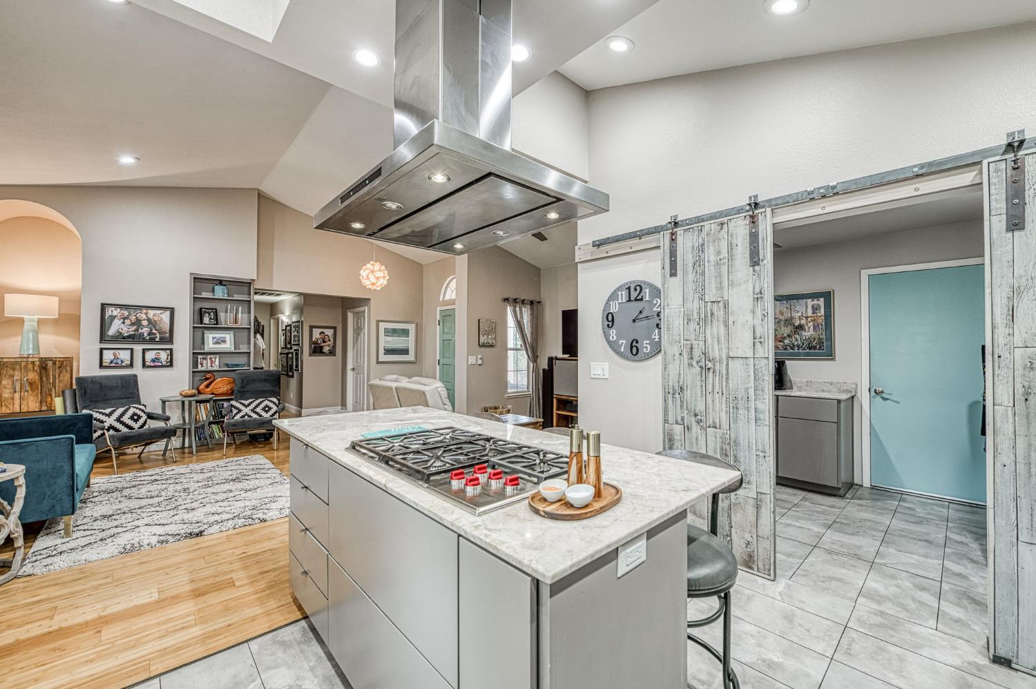 4267 W Menlo Ave, Fresno, CA 93722