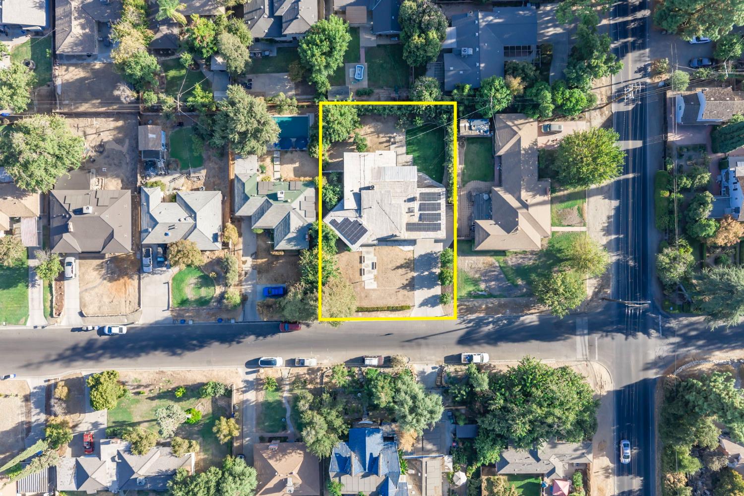 918 E Hampton Way, Fresno, CA 93704
