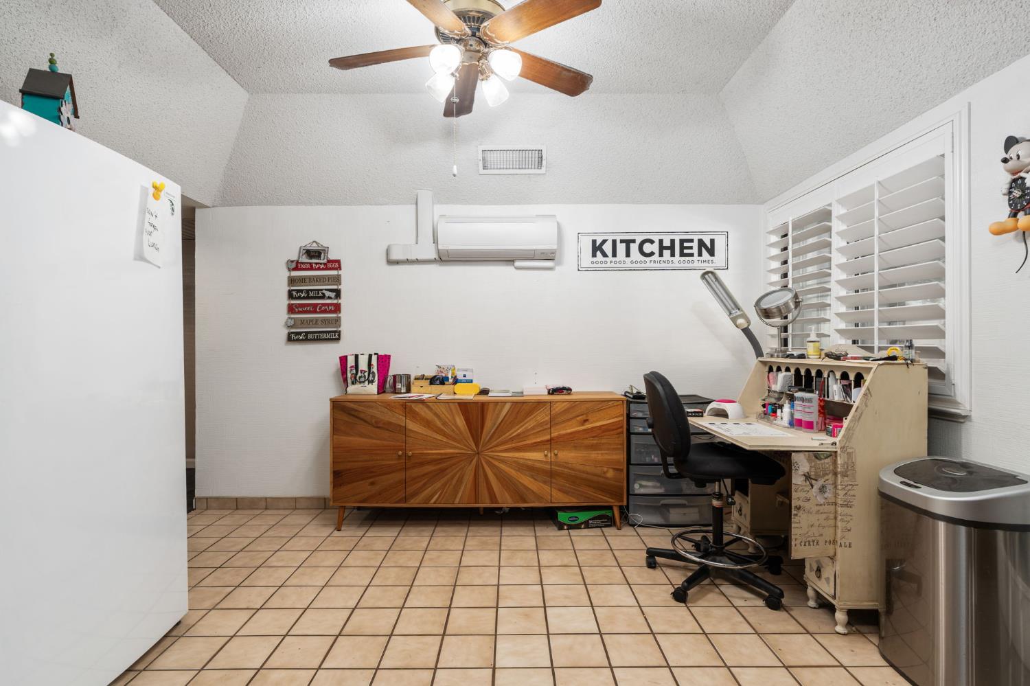 1963 W Santa Ana Ave, Fresno, CA 93705