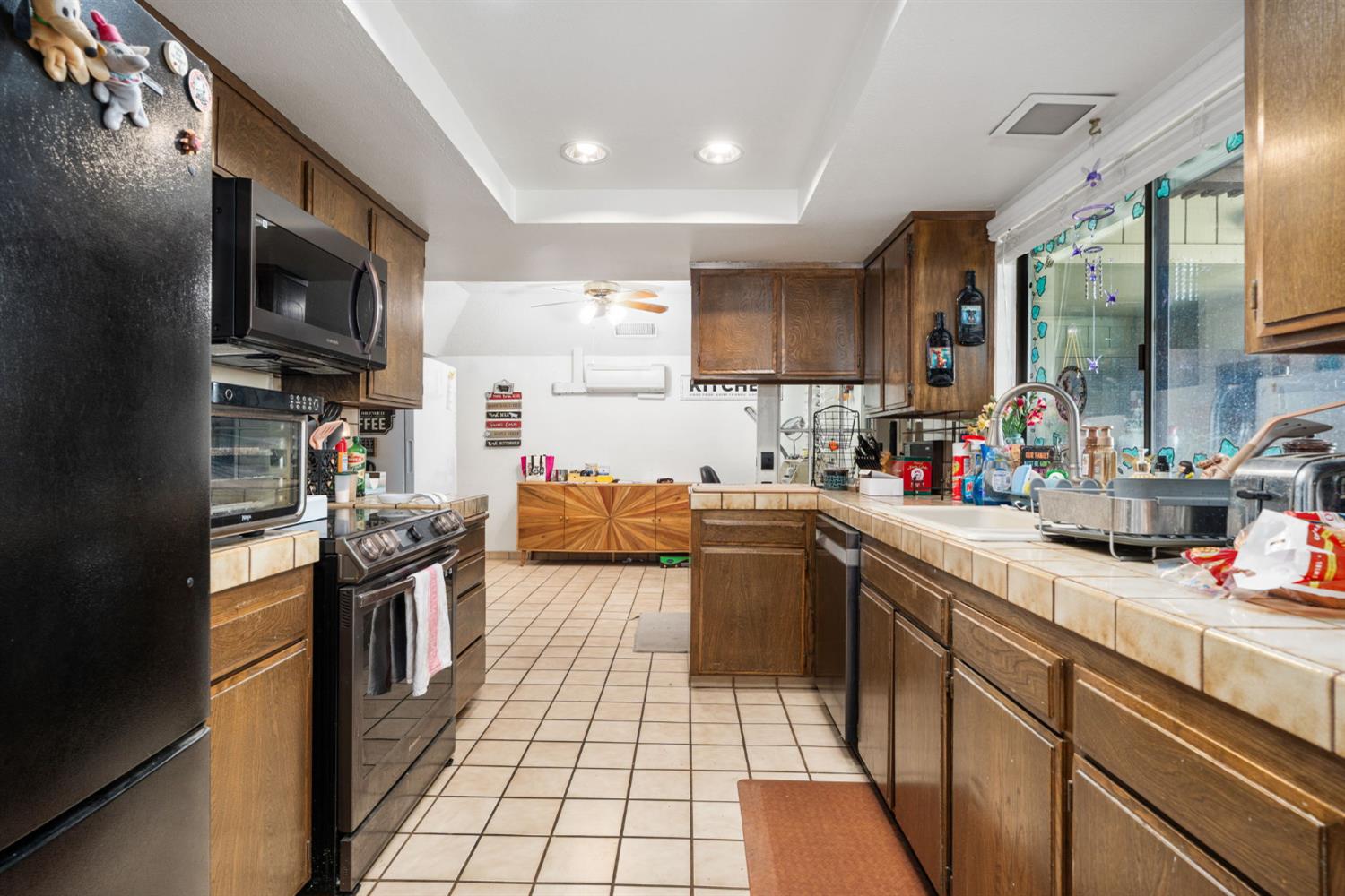 1963 W Santa Ana Ave, Fresno, CA 93705