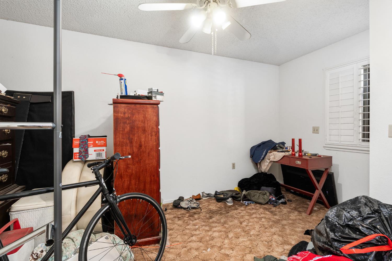 1963 W Santa Ana Ave, Fresno, CA 93705