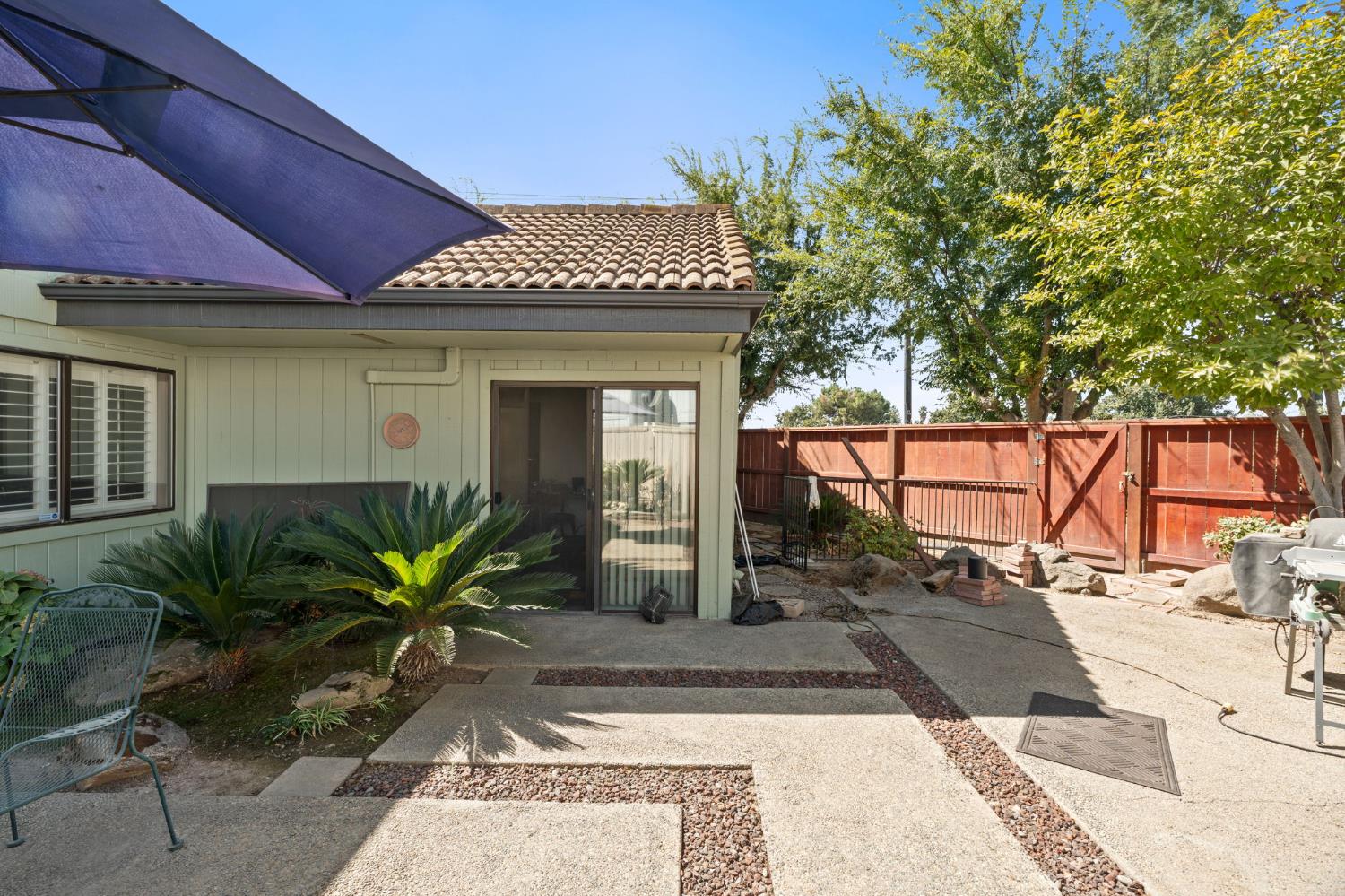 1963 W Santa Ana Ave, Fresno, CA 93705