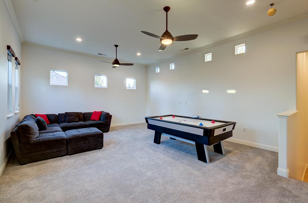 3770 Serena Ave, Clovis, CA 93619