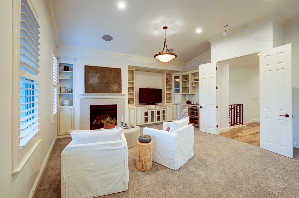 3770 Serena Ave, Clovis, CA 93619