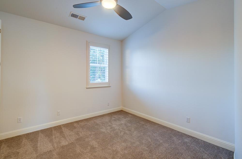 3770 Serena Ave, Clovis, CA 93619