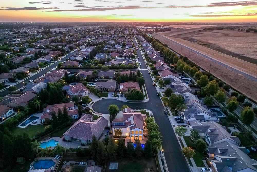 3770 Serena Ave, Clovis, CA 93619