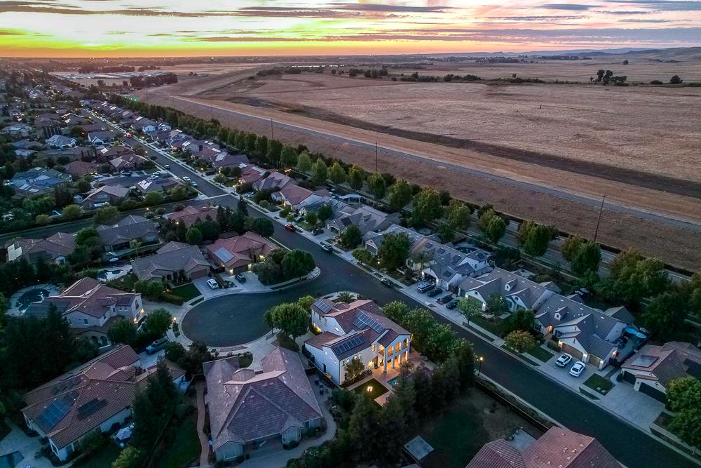3770 Serena Ave, Clovis, CA 93619