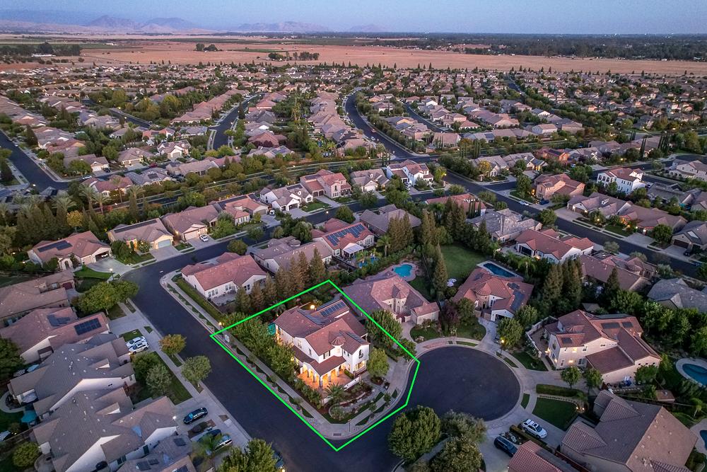 3770 Serena Ave, Clovis, CA 93619