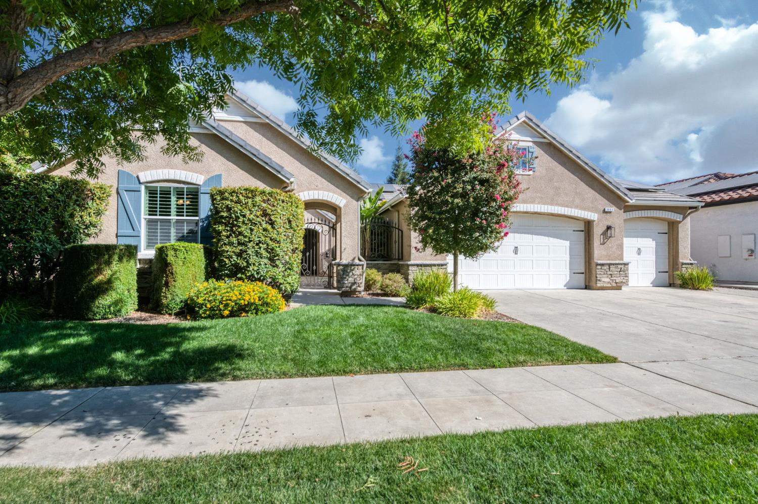 3665 Prescott Ave, Clovis, CA 93619