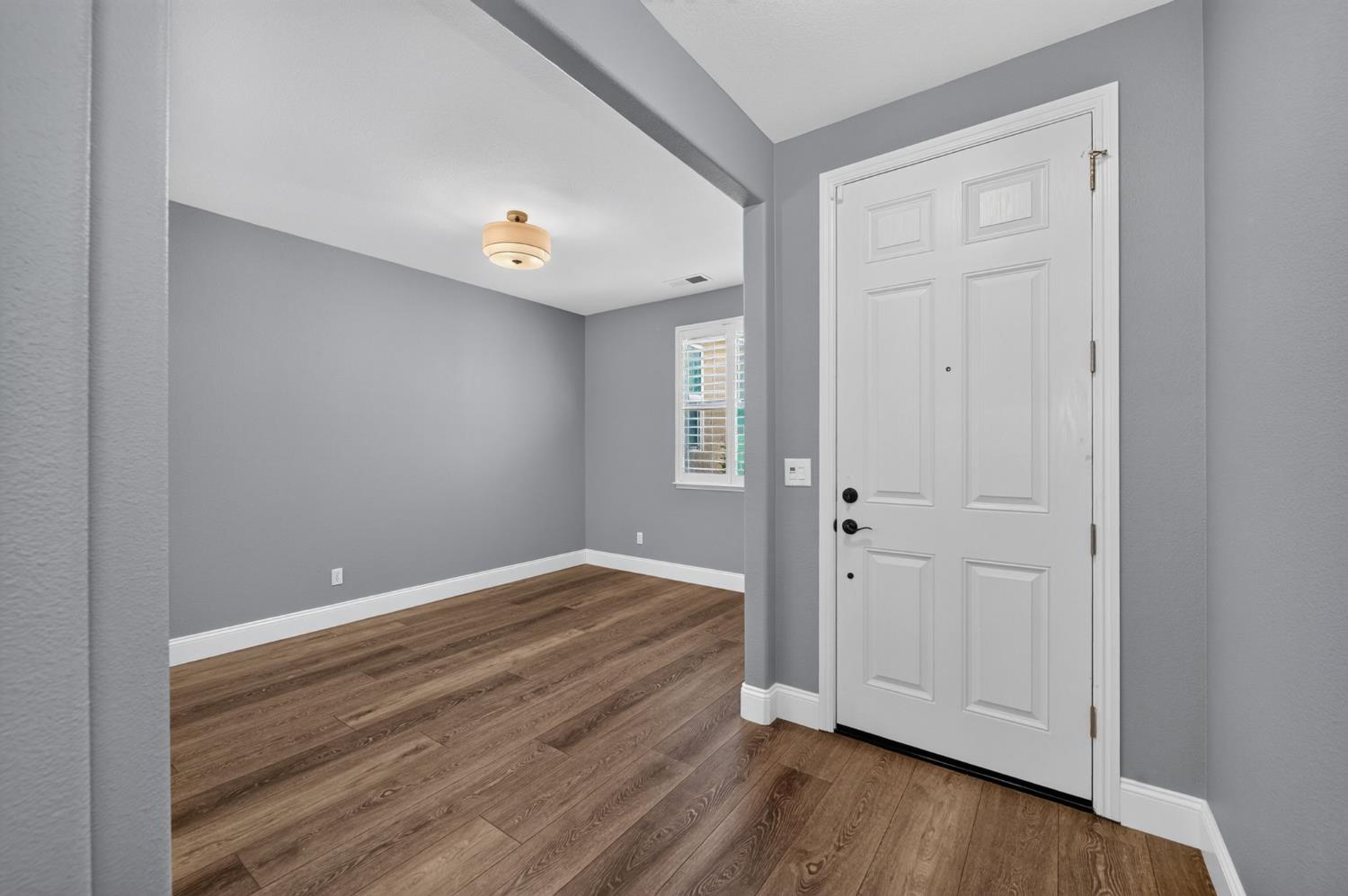 3665 Prescott Ave, Clovis, CA 93619