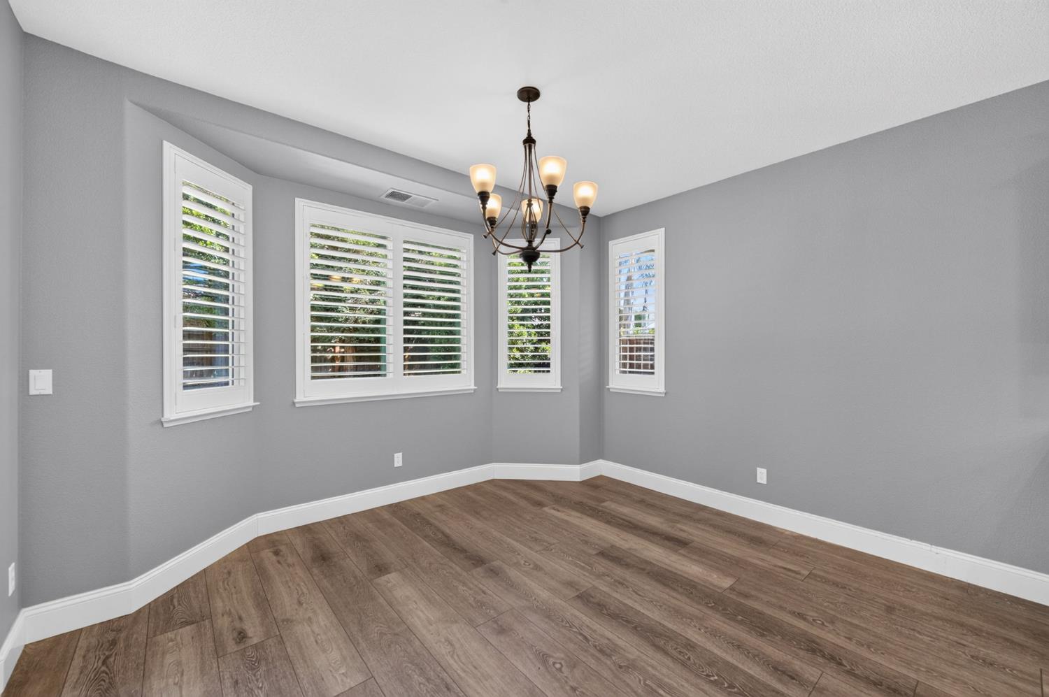 3665 Prescott Ave, Clovis, CA 93619