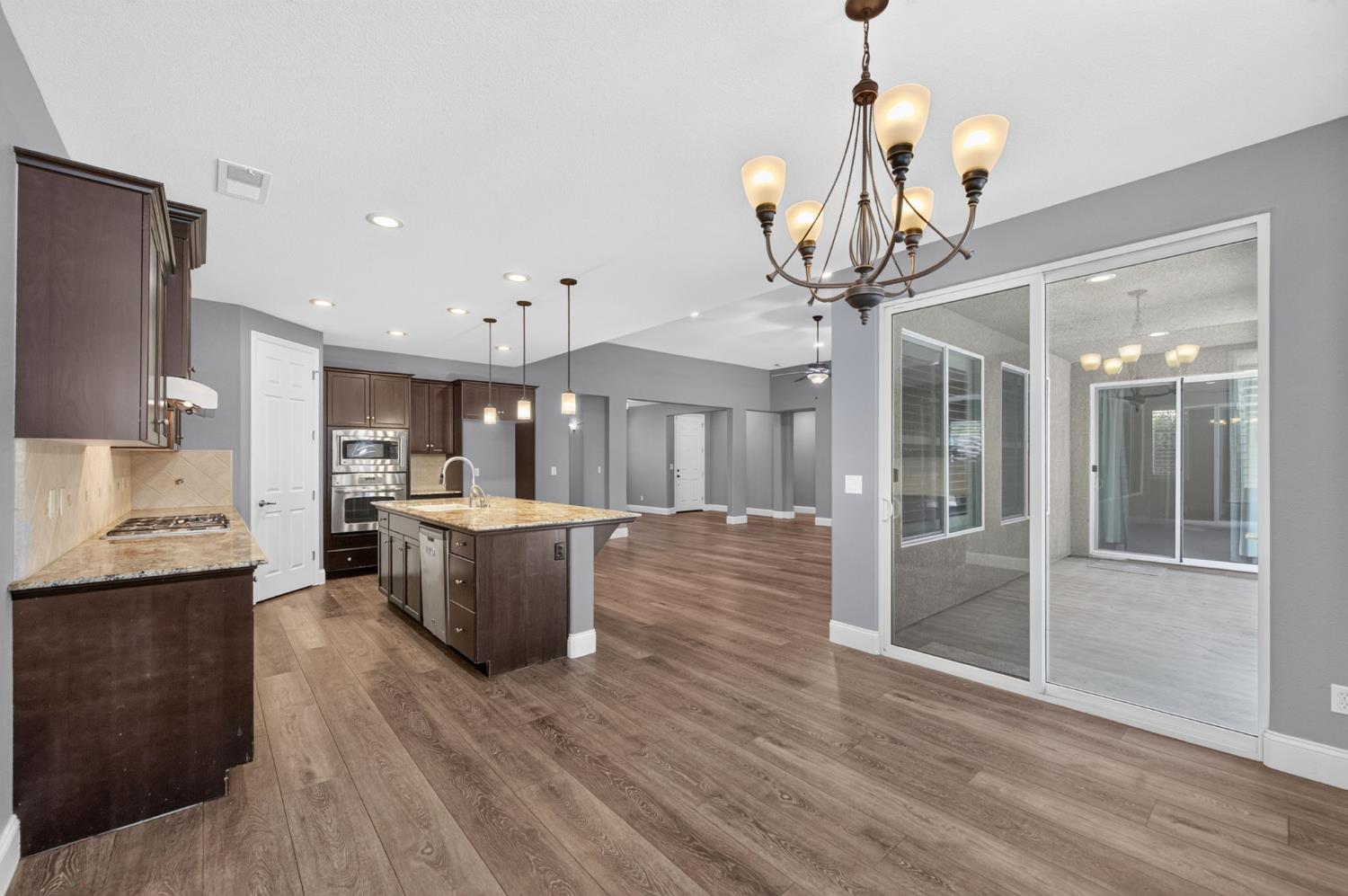 3665 Prescott Ave, Clovis, CA 93619
