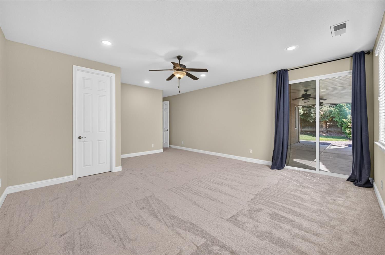 3665 Prescott Ave, Clovis, CA 93619