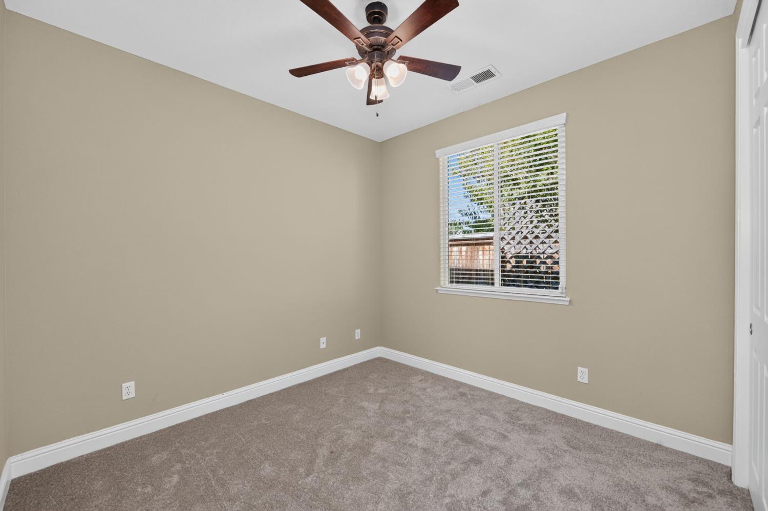 3665 Prescott Ave, Clovis, CA 93619