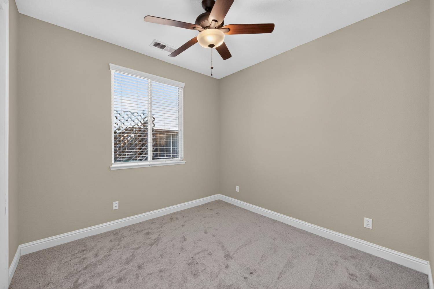 3665 Prescott Ave, Clovis, CA 93619
