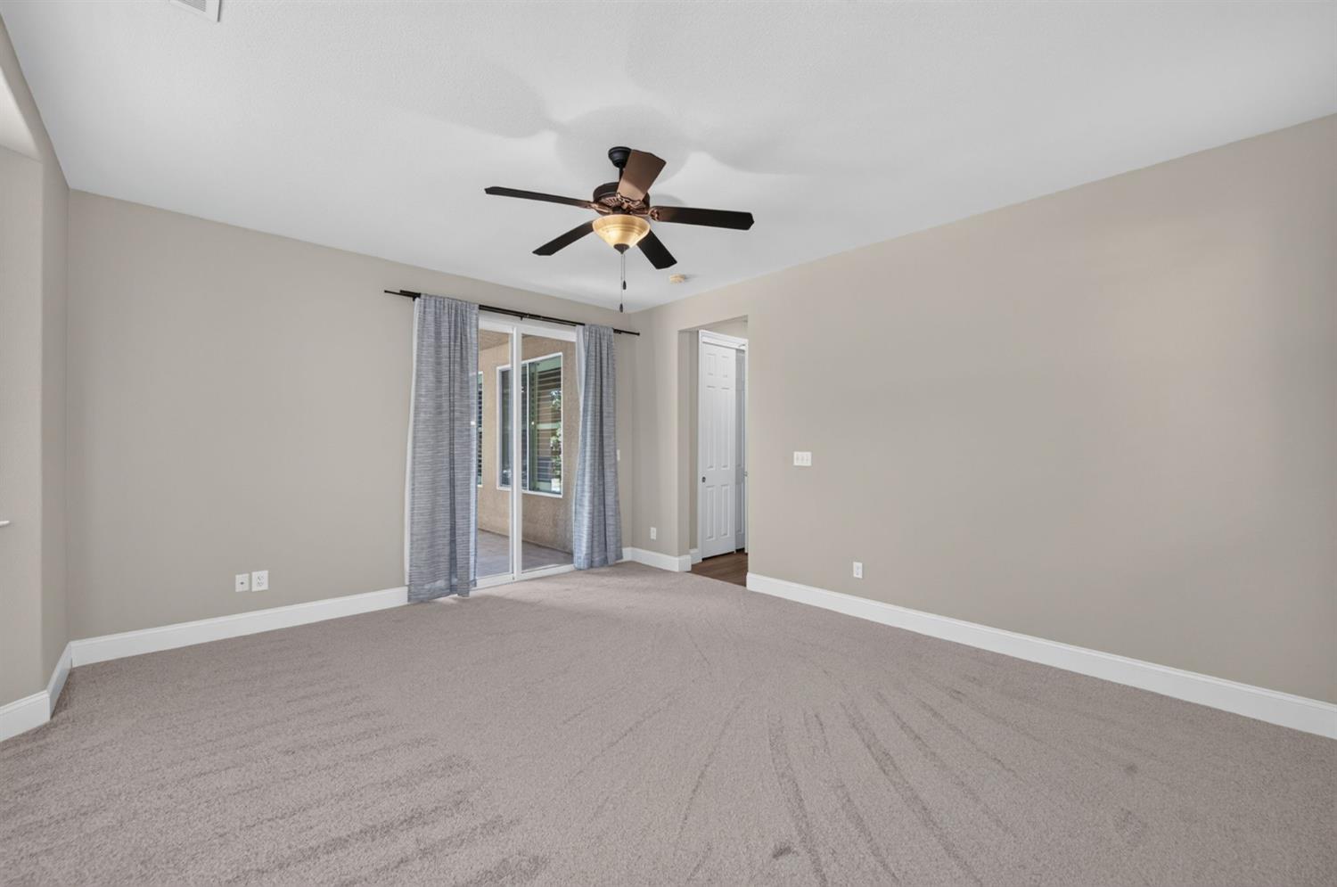 3665 Prescott Ave, Clovis, CA 93619