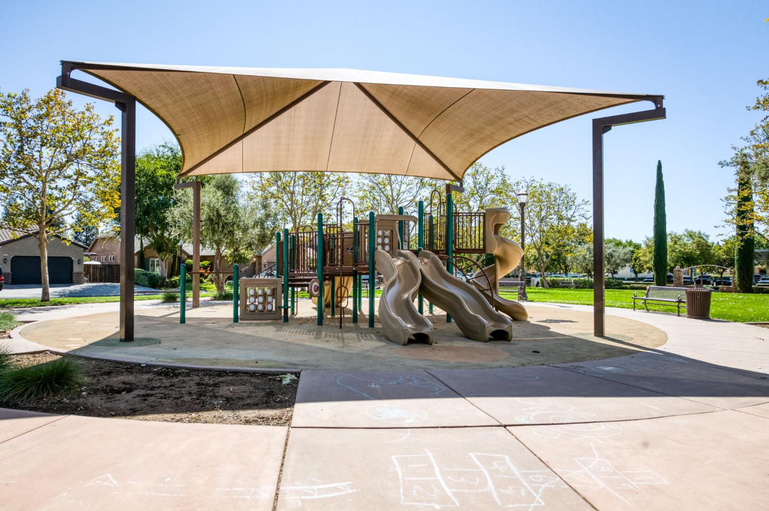 3665 Prescott Ave, Clovis, CA 93619