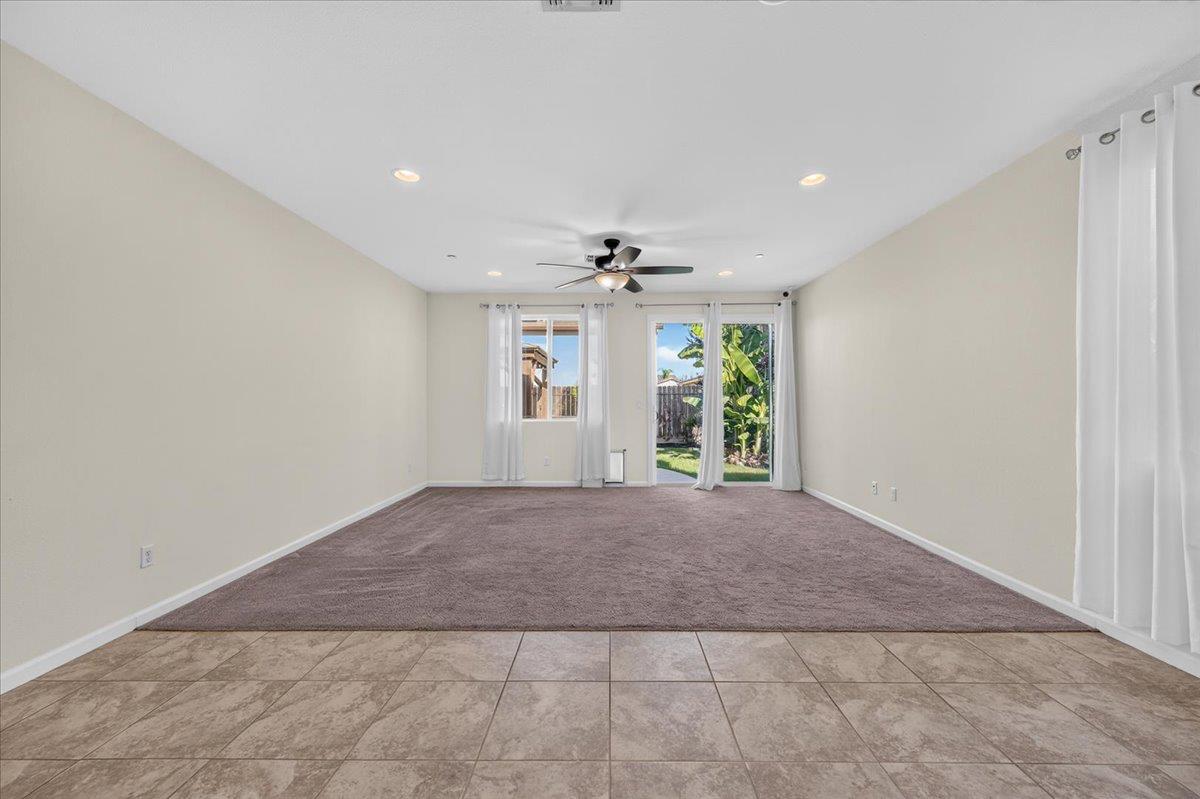 1140 S Carriage, Fresno, CA 93727
