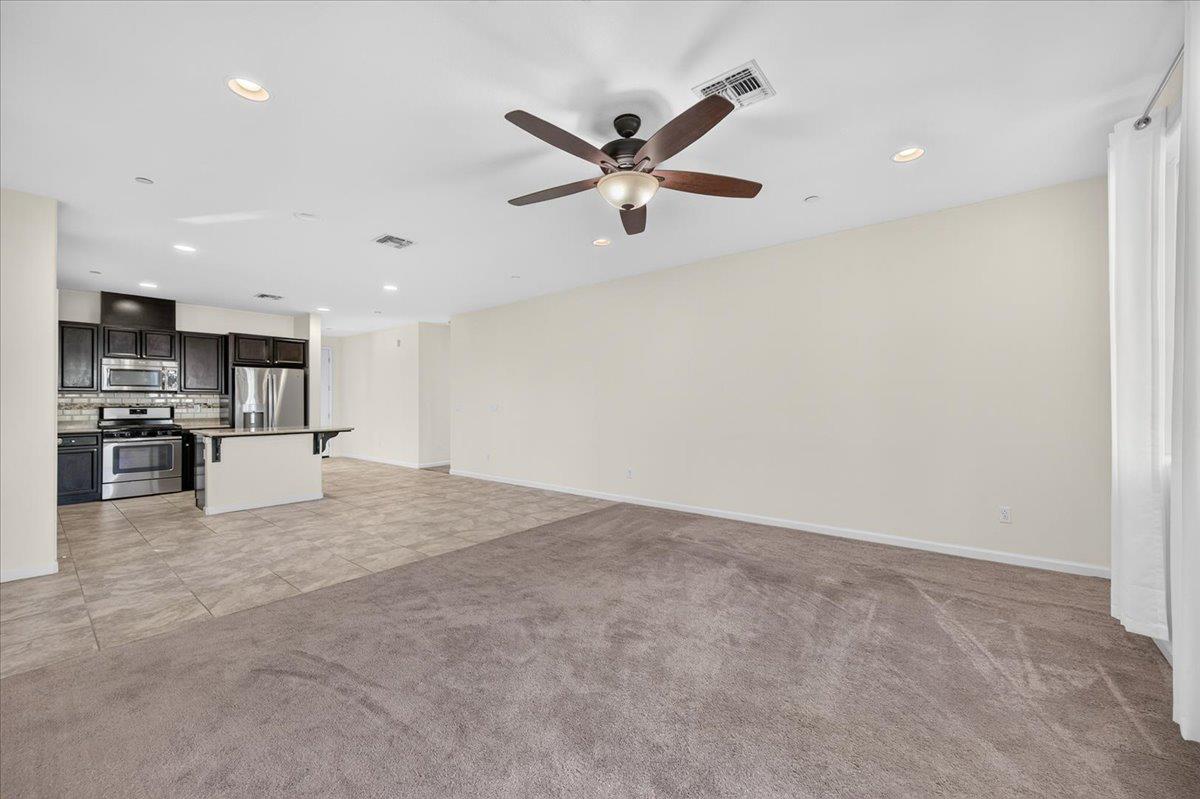 1140 S Carriage, Fresno, CA 93727