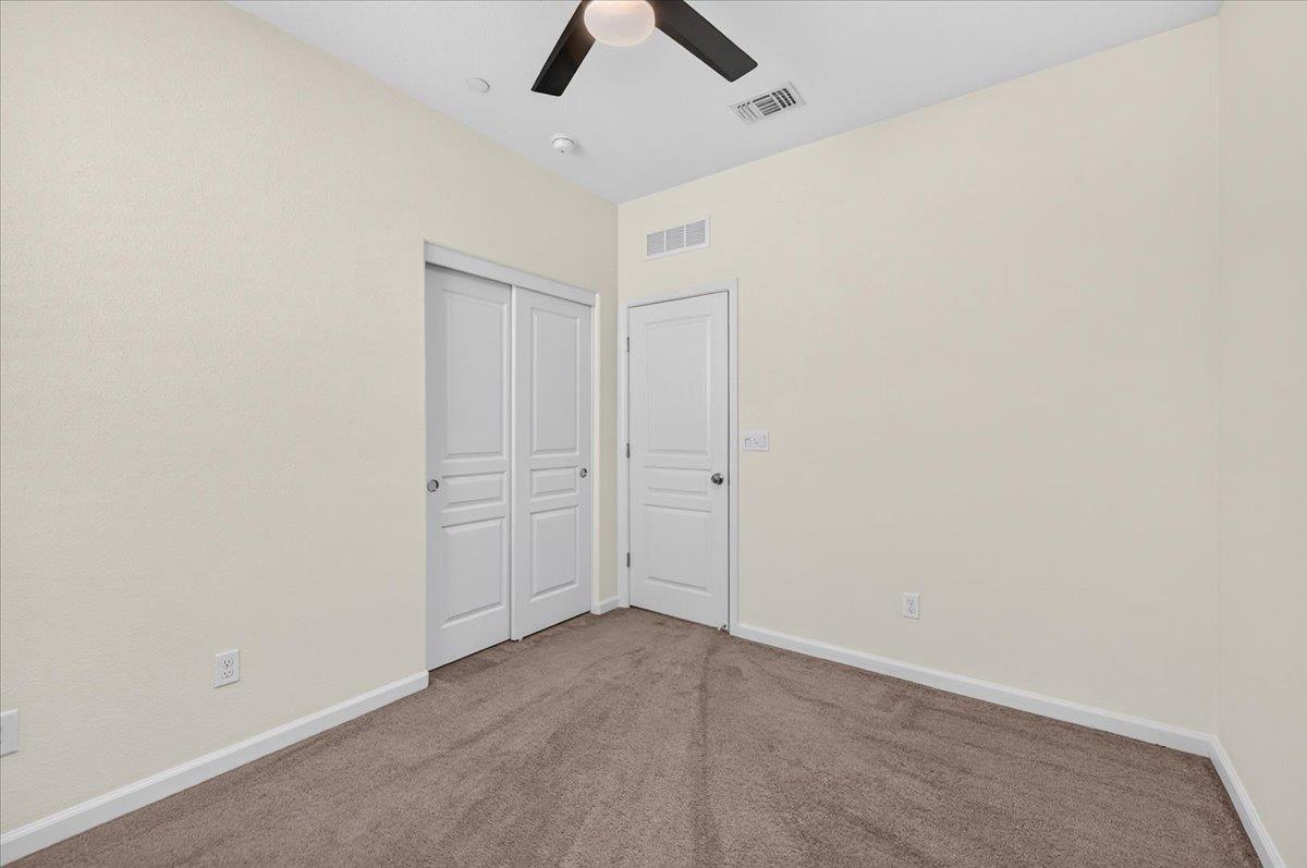 1140 S Carriage, Fresno, CA 93727